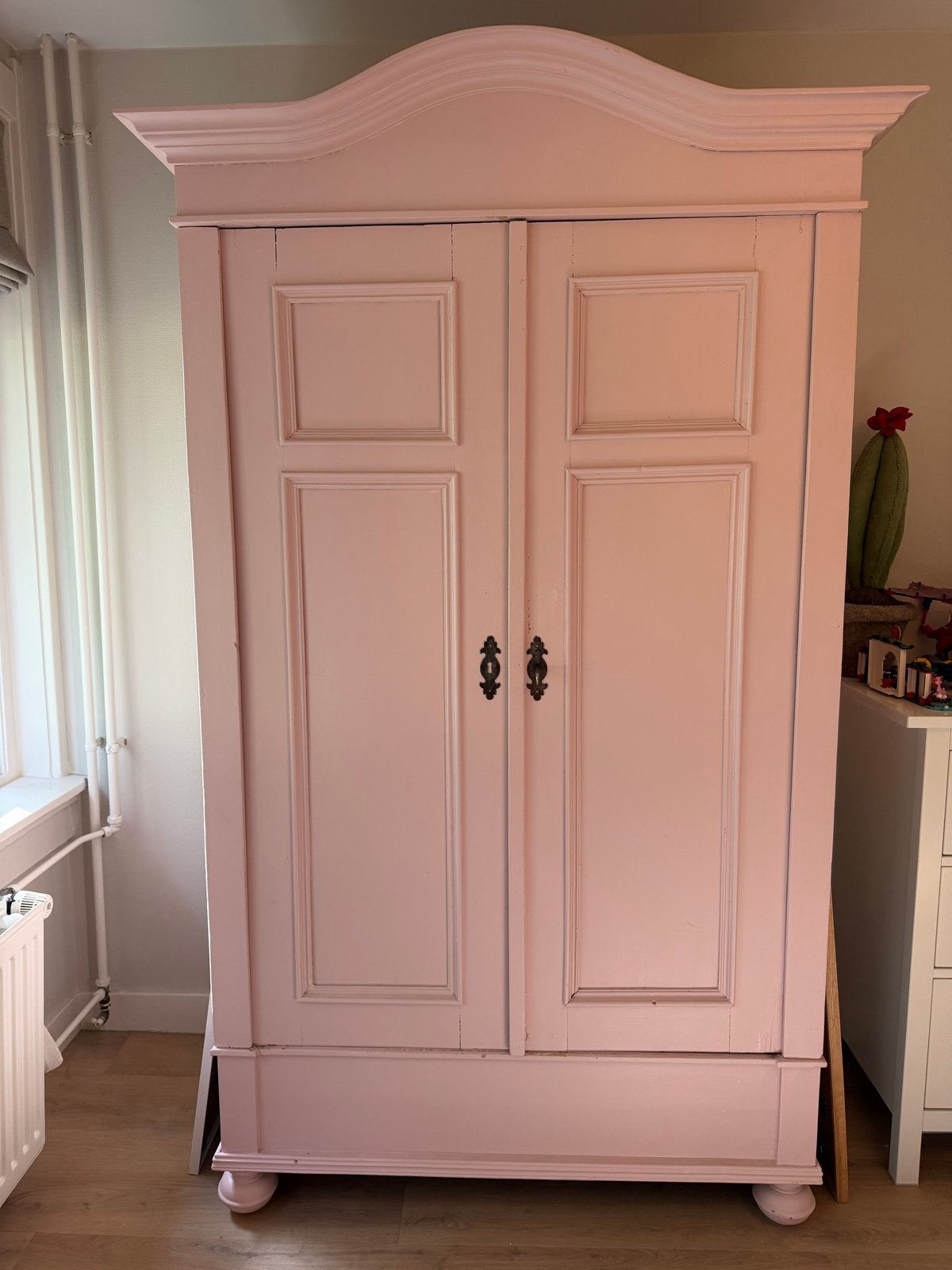 Roze kledingkast (meidenkast) met hangruimte en planken, Huis en Inrichting, Ophalen, Gebruikt, 100 tot 150 cm, 200 cm of meer
