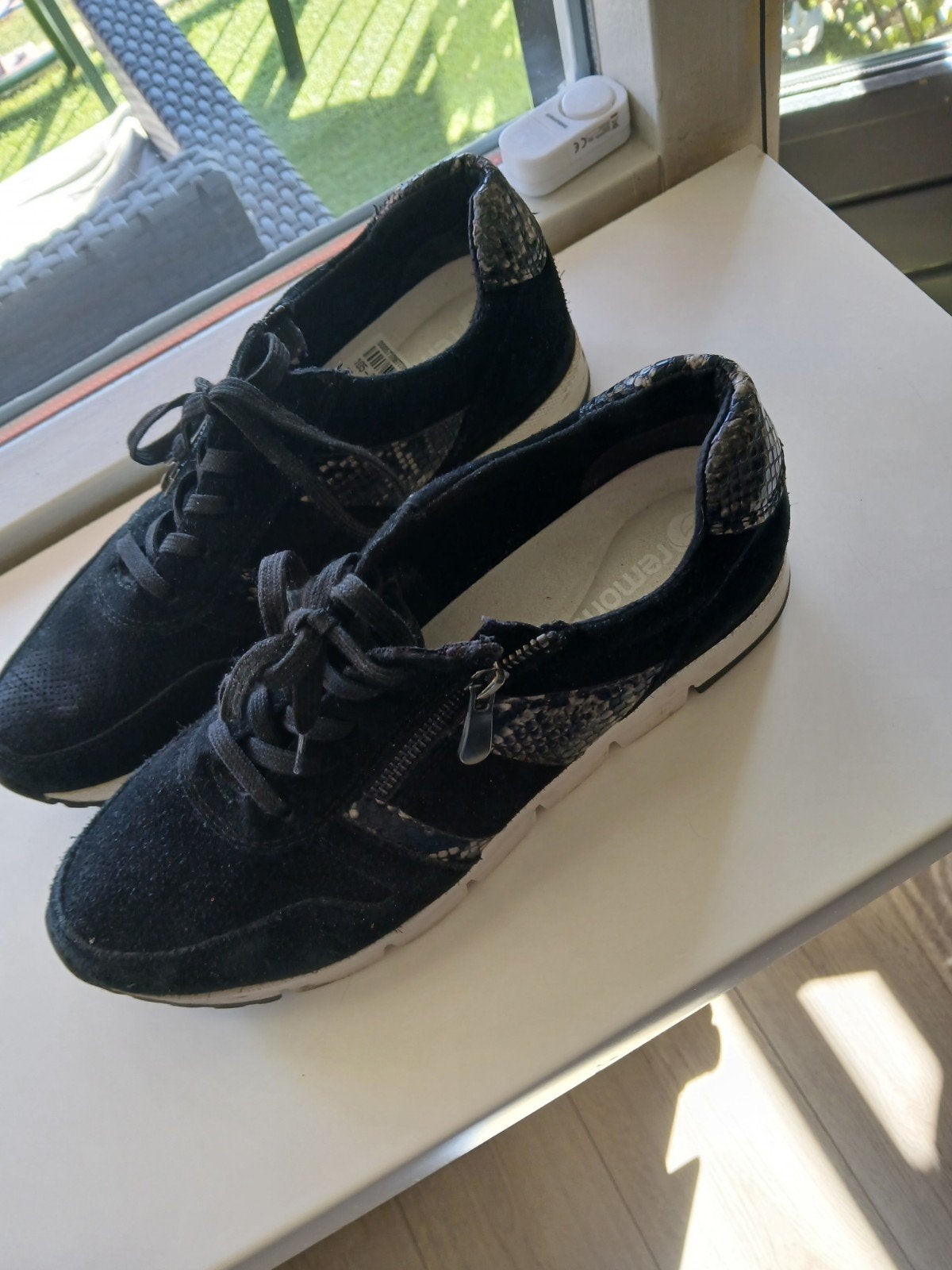 ZEER Mooie sneakers zwart  mt 41, Verzenden, Zwart, Sneakers of Gympen, Nieuw