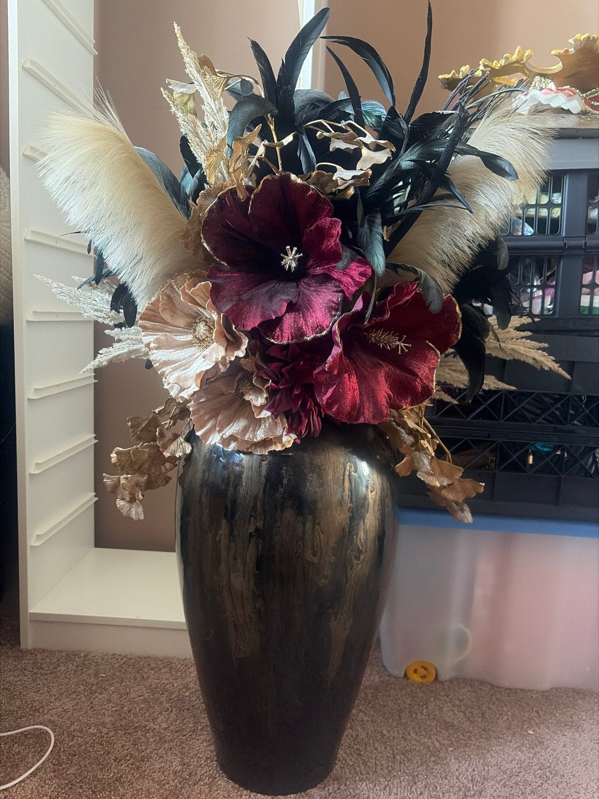 Grote decoratieve vaas met kunstbloemen, Ophalen, Overige materialen, Meerkleurig, Inclusief decoratie