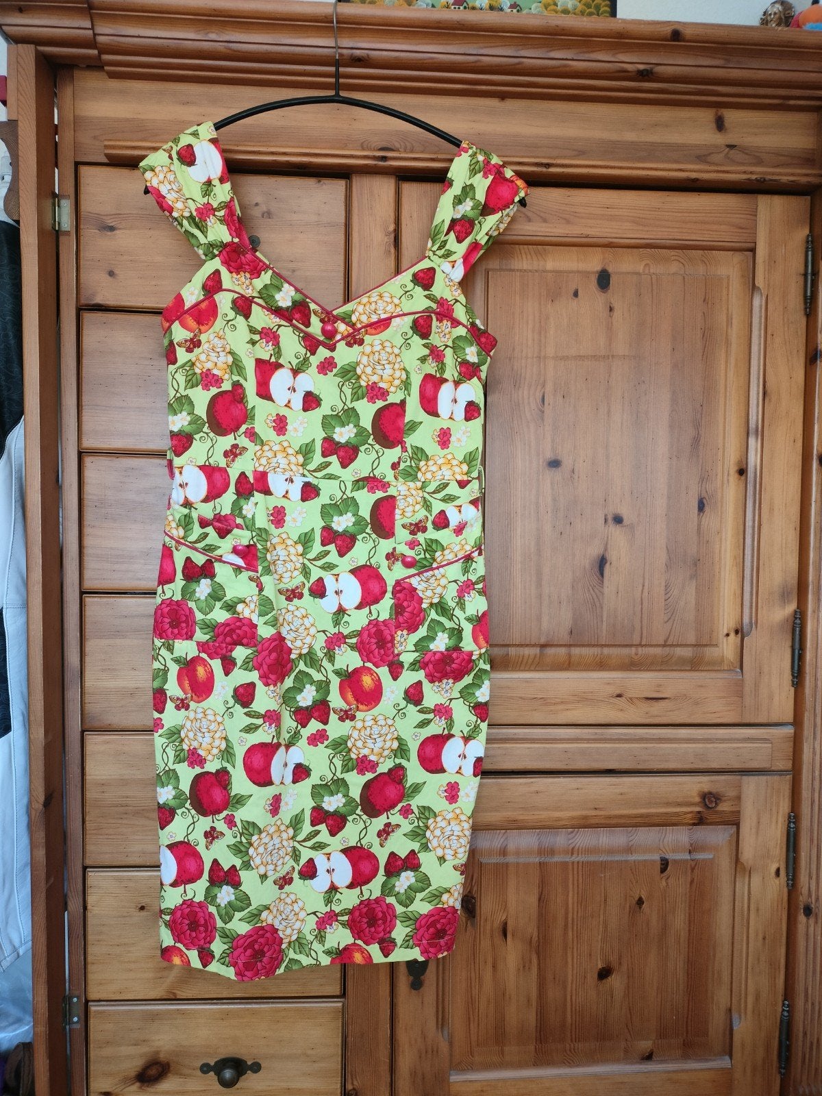 Voodoo vixen Apple pencil dress XL, Maat 46/48 (XL) of groter, Nieuw, Ophalen of Verzenden, Rood