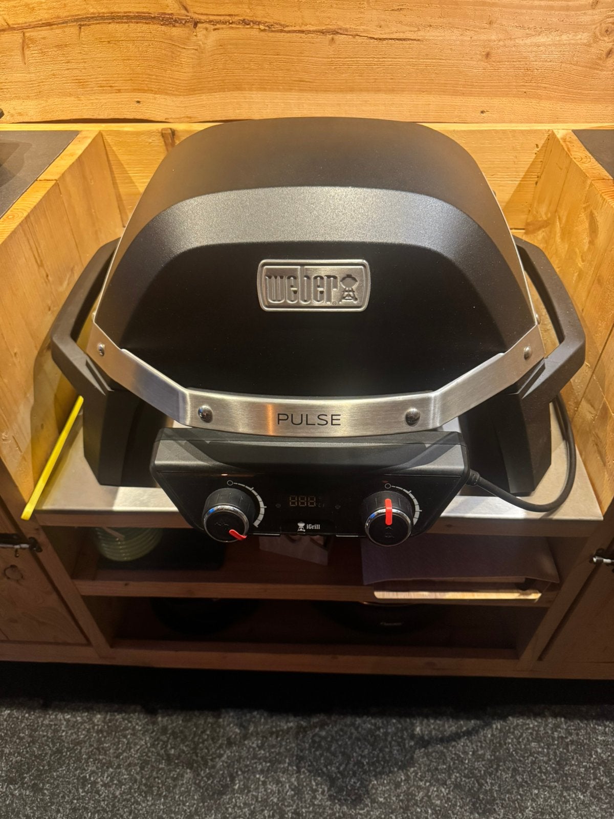 Weber Pulse 2000 elektrische barbecue., Tuin en Terras, Ophalen, Zo goed als nieuw