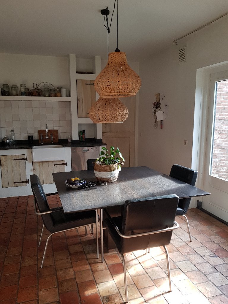 Zeer zware solide eettafel 140x140, Huis en Inrichting, Tafels | Eettafels, Ophalen, Vierkant, Zo goed als nieuw, Vijf personen of meer