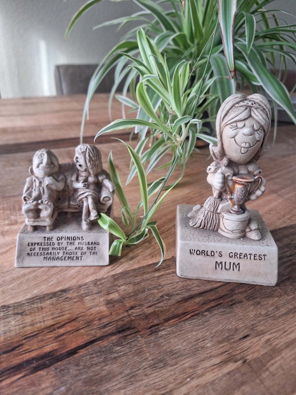 Vintage Paula 1970 Beeldjes: 'World's Greatest, Huis en Inrichting, Woonaccessoires | Overige, Vintage, Gebruikt, Beige, Ophalen of Verzenden