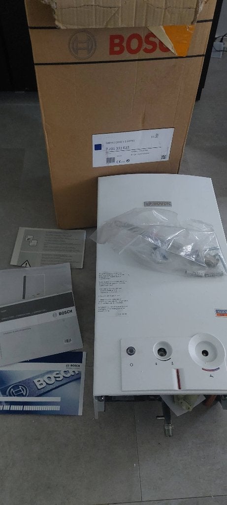 Geiser, Bosch Geiser GWH11, Ophalen, Zo goed als nieuw