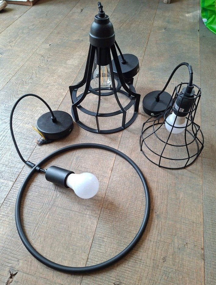 Leuk set zwarte industriele lampen,hanglampen, Ophalen of Verzenden, Zo goed als nieuw, Nvt, Nvt