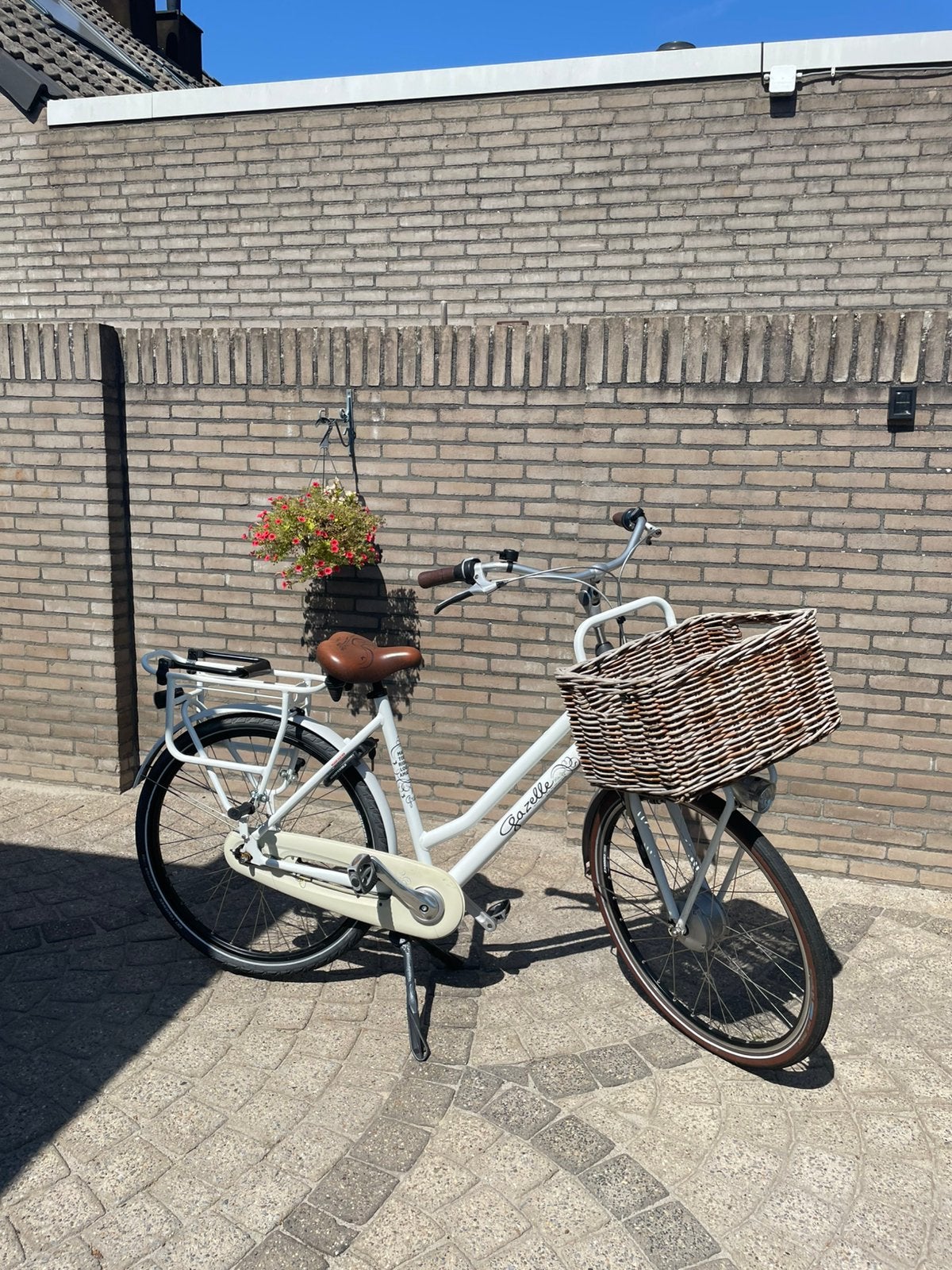 Dames fiets wit gazela, Fietsen en Brommers, Fietsen | Dames | Moederfietsen, Ophalen, Zo goed als nieuw, Gazelle
