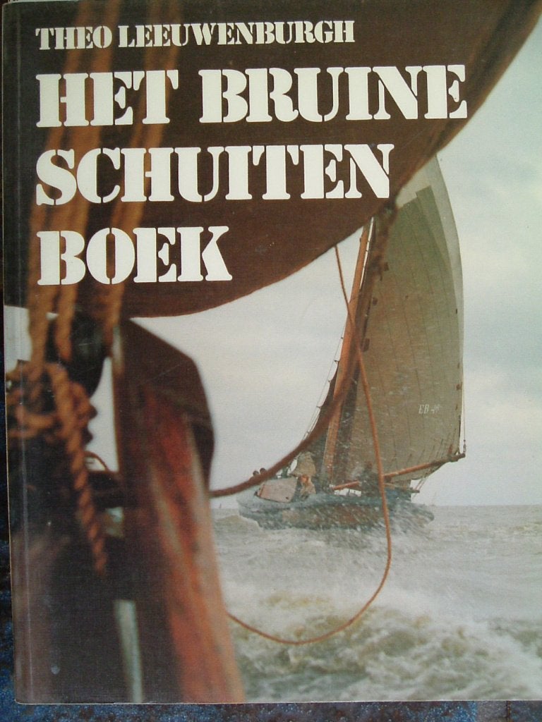 Het bruine schuiten boek., Verzamelen, Ophalen of Verzenden, Gebruikt, Zeilboot, Boek of Tijdschrift