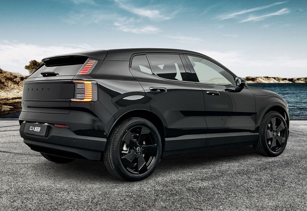 Volvo EX30 P5 Extended Range Ultra Black Edition | 272 PK |, Auto's, Gebruikt, EX30, Zwart, 1600 kg