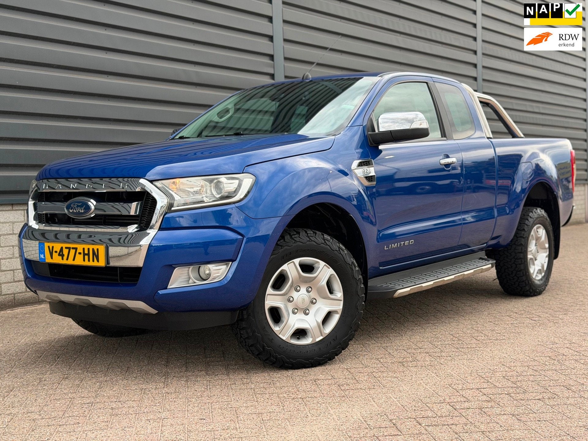 Ford Ranger 2.2 TDCi Limited Supercab NAVI | NAP | APK | 4X4, Auto's, Ford, Gebruikt, Zwart, 4 cilinders, Blauw