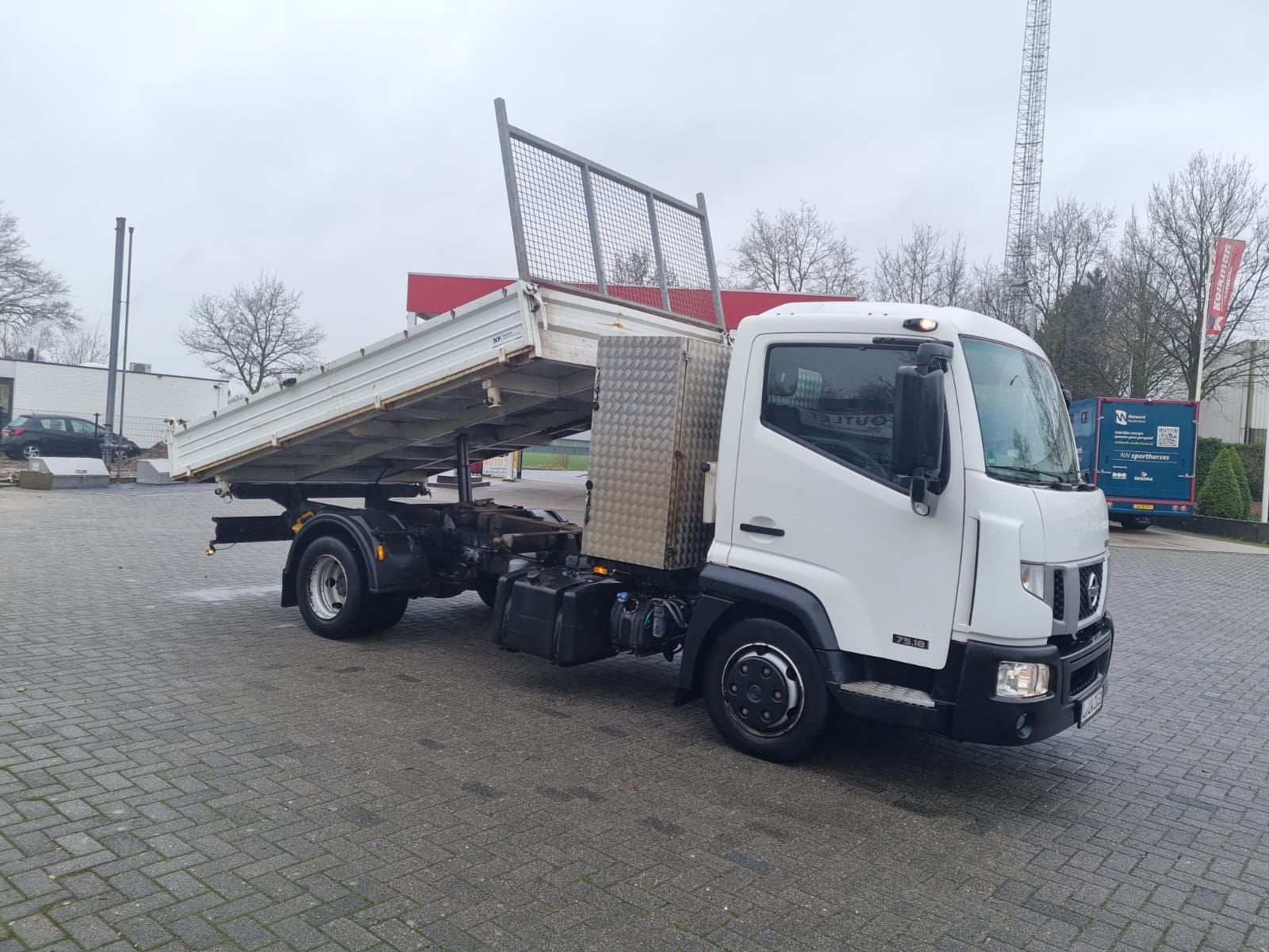 Nissan NT 500 TK02 (bj 2017), Overige merken, Achterwielaandrijving, Euro 6, Wit