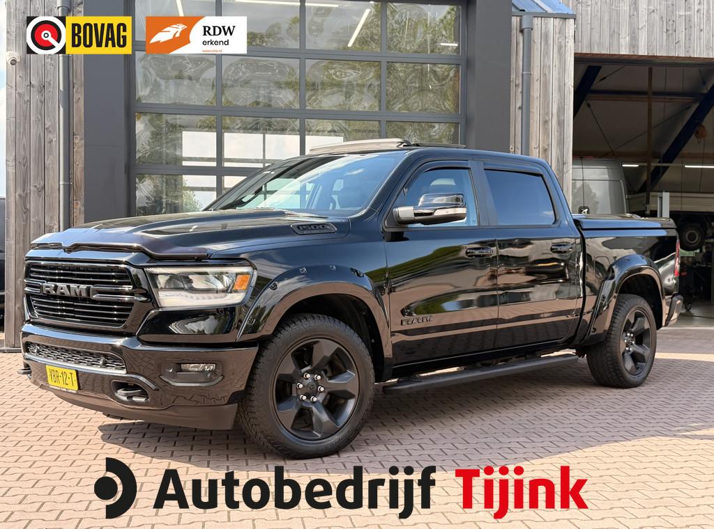 Dodge Ram 1500 5.7 V8 4x4 Crew Cab Big Horn | Pano | Trekhaa, Gebruikt, 5654 cc, Met garantie (alle), 402 pk