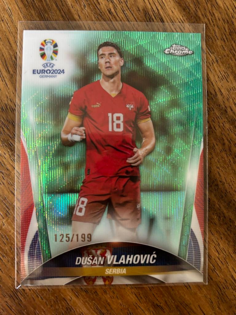 Dušan Vlahović Topps Chrome EURO 2024 Voetbalkaart, Ophalen of Verzenden, Zo goed als nieuw, Buitenlandse clubs, Spelerskaart