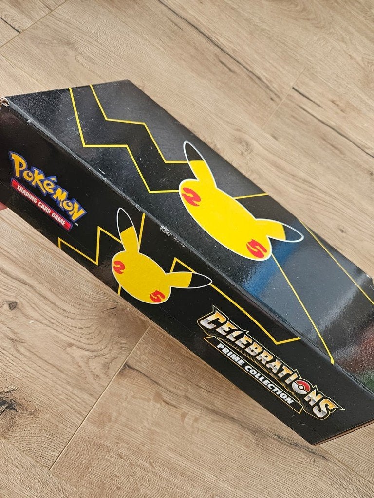 Pokémon TCG Celebrations Prime Collection Box - Ongeopend, Ophalen of Verzenden, Nieuw, Overige typen