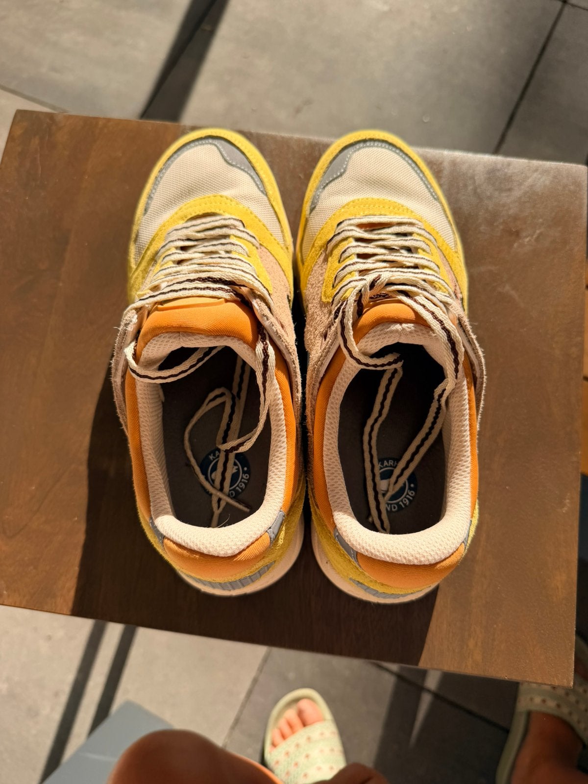 Karhu sneaker, Ophalen of Verzenden, Zo goed als nieuw, Sneakers of Gympen