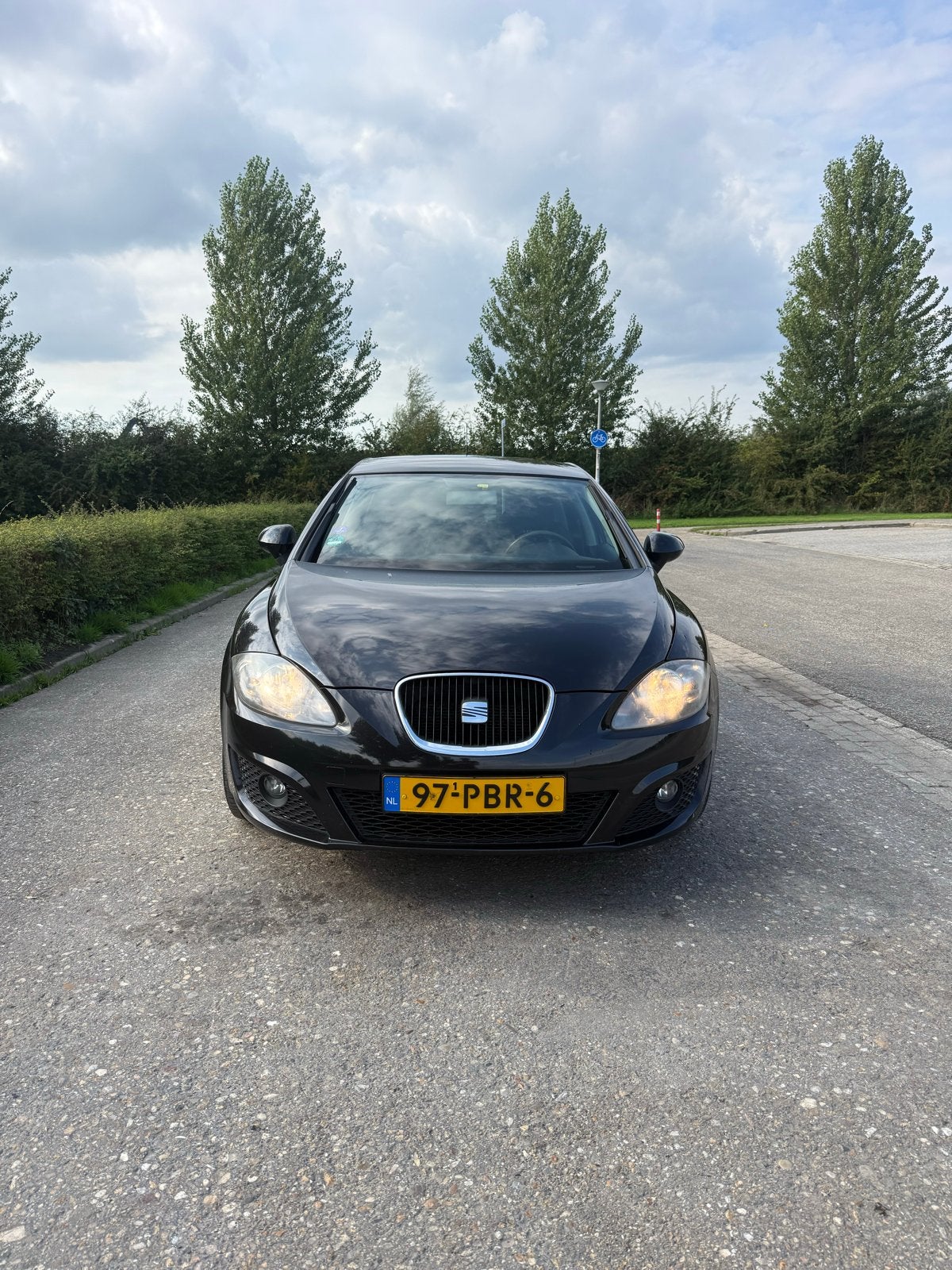 Seat Leon 1.2 TSI 77KW 2011 Zwart, Auto's, Voorwielaandrijving, 4 cilinders, Leon, Zwart