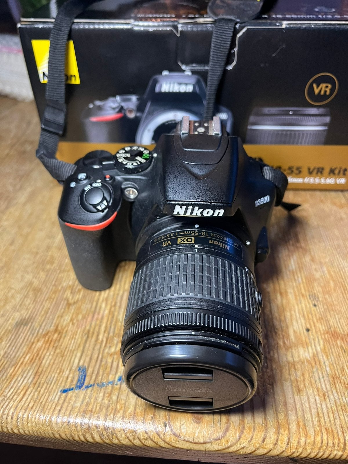 Nikon d3500, Ophalen of Verzenden, Zo goed als nieuw, Nikon, Lensdop