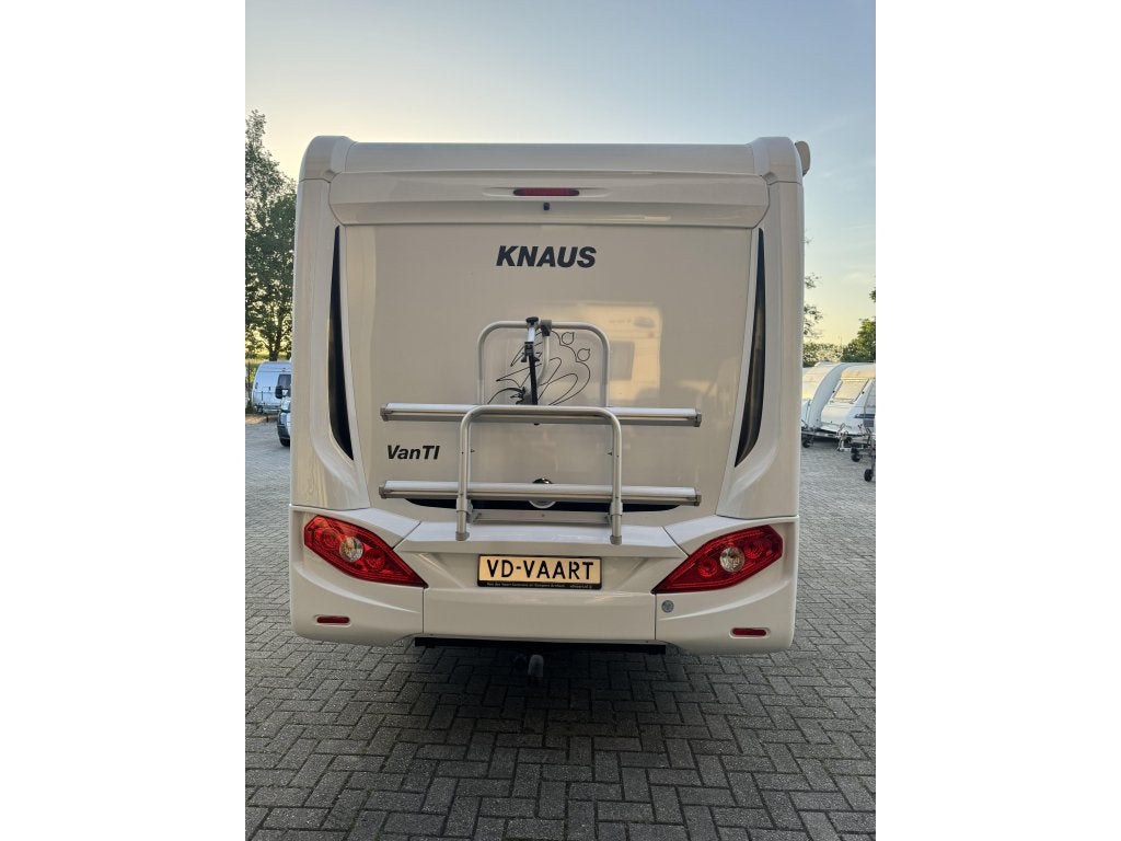 Caravans And Camping Knaus