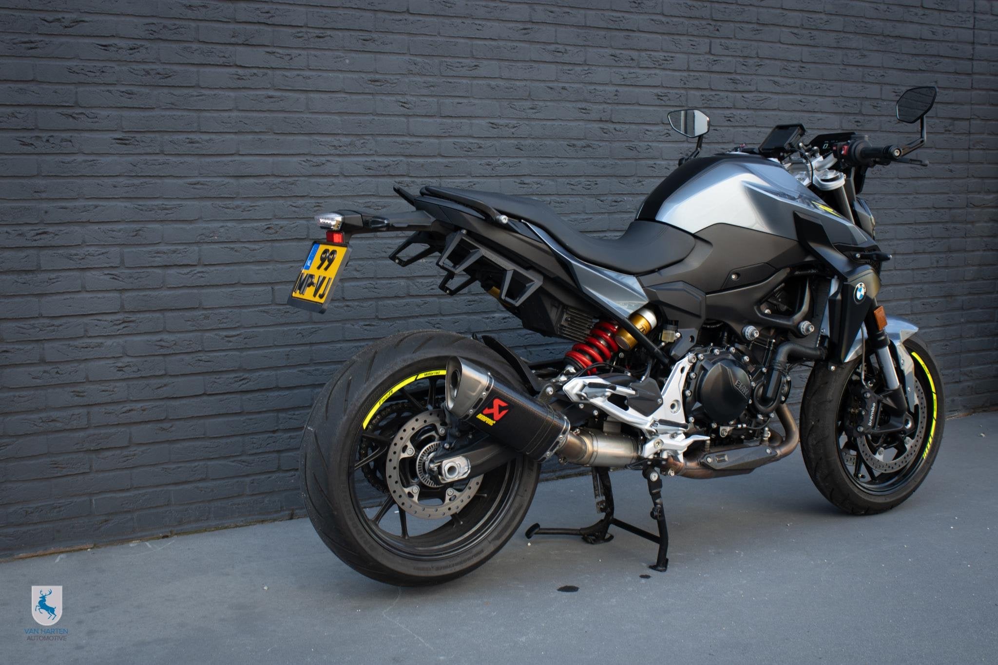 BMW F 900 R Exclusive / Volledig Akrapovic / Barend spiegels, Motoren, Motoren | BMW, Einsteinlaan 5
2289 CC  Rijswijk, NL, 895 cc