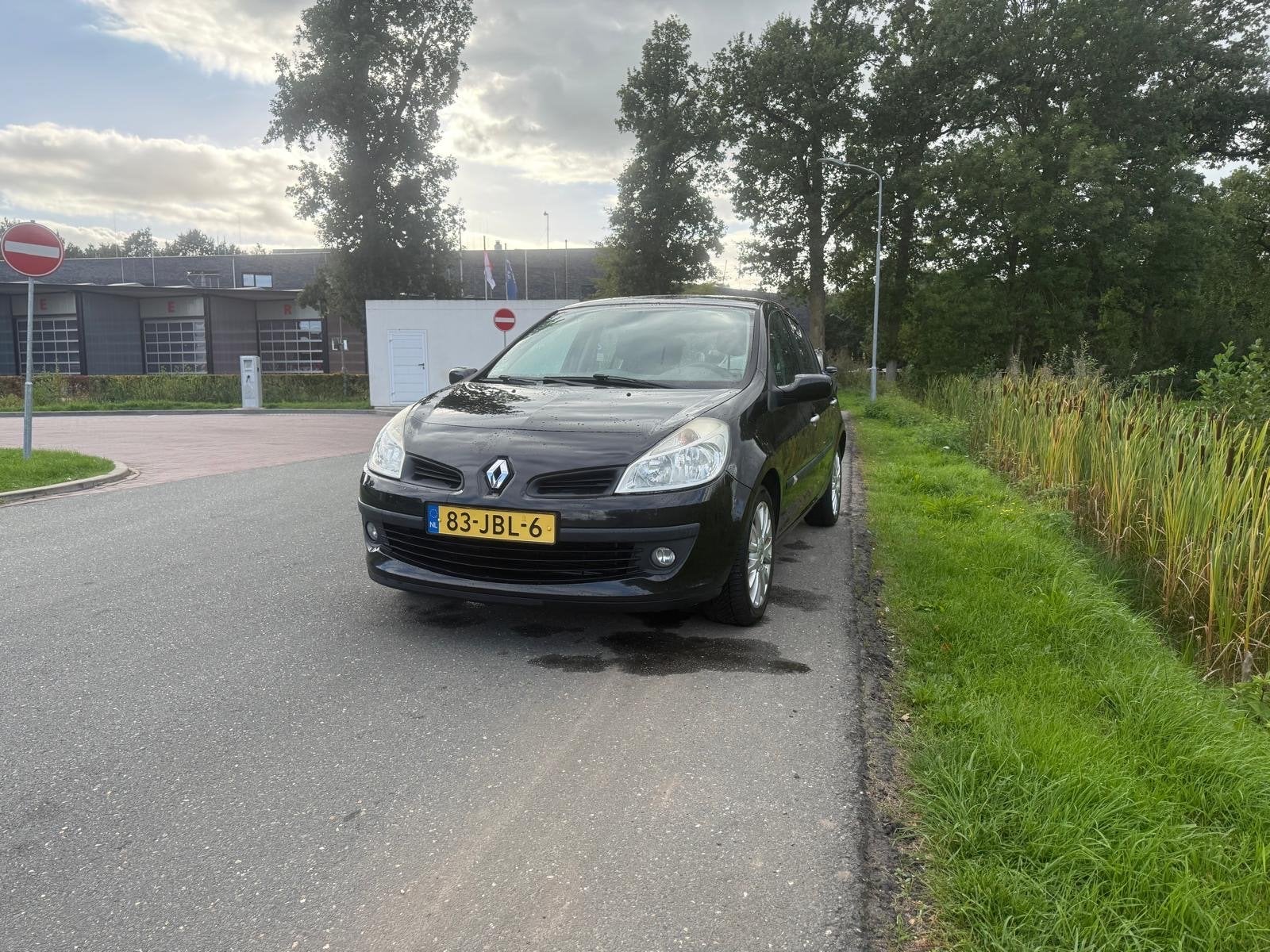 Renault Clio 1.2 TCE Collection 2009 Zwart. Riem vervangen!