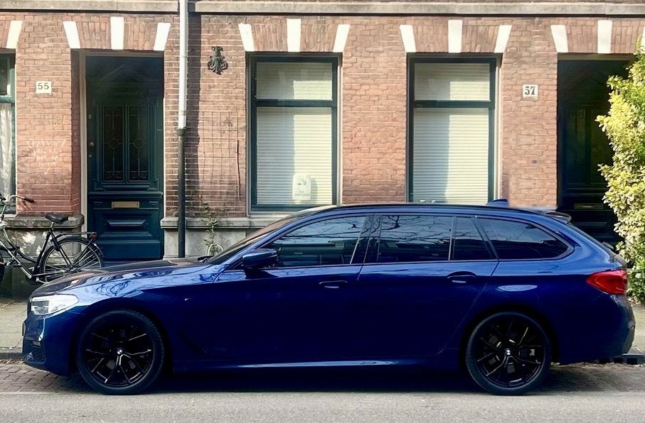 BMW 520i Touring M Sport Blauw, Auto's, 1998 cc, Achterwielaandrijving, Zwart, 4 cilinders