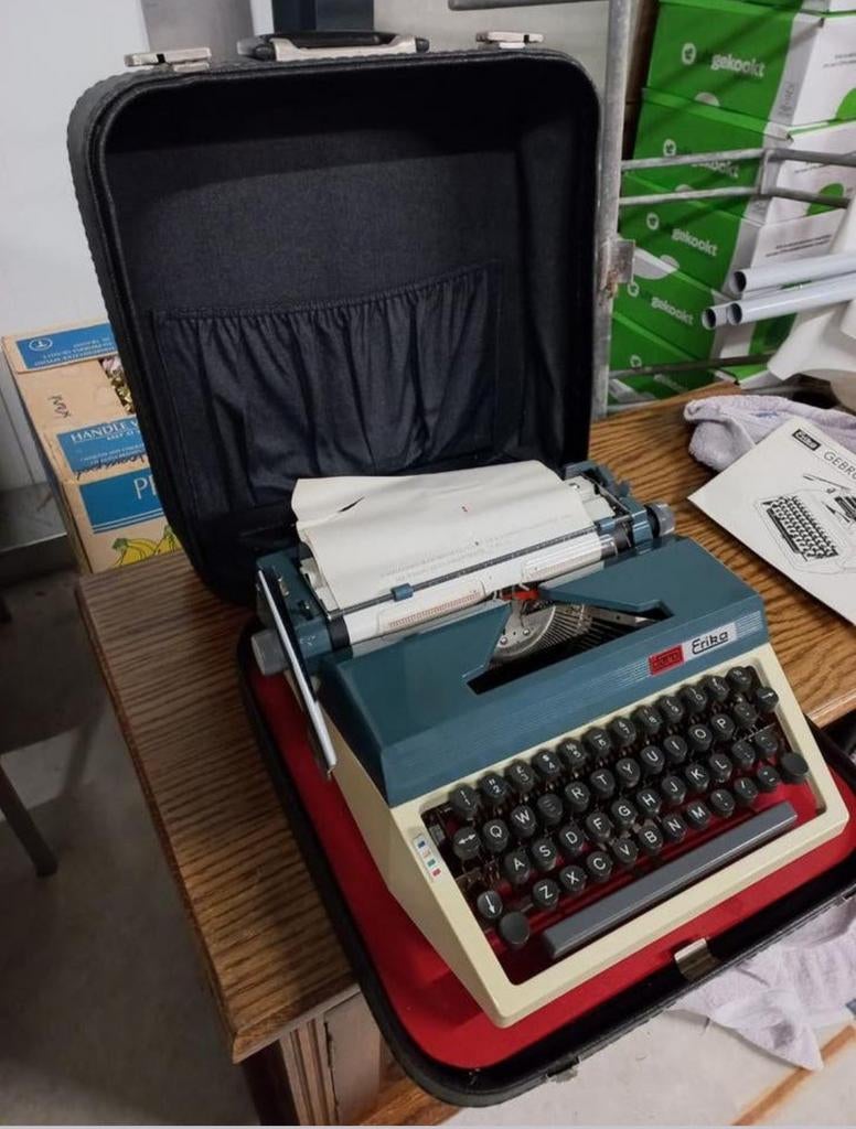Typemachine Erica nostalgie, Ophalen, Gebruikt