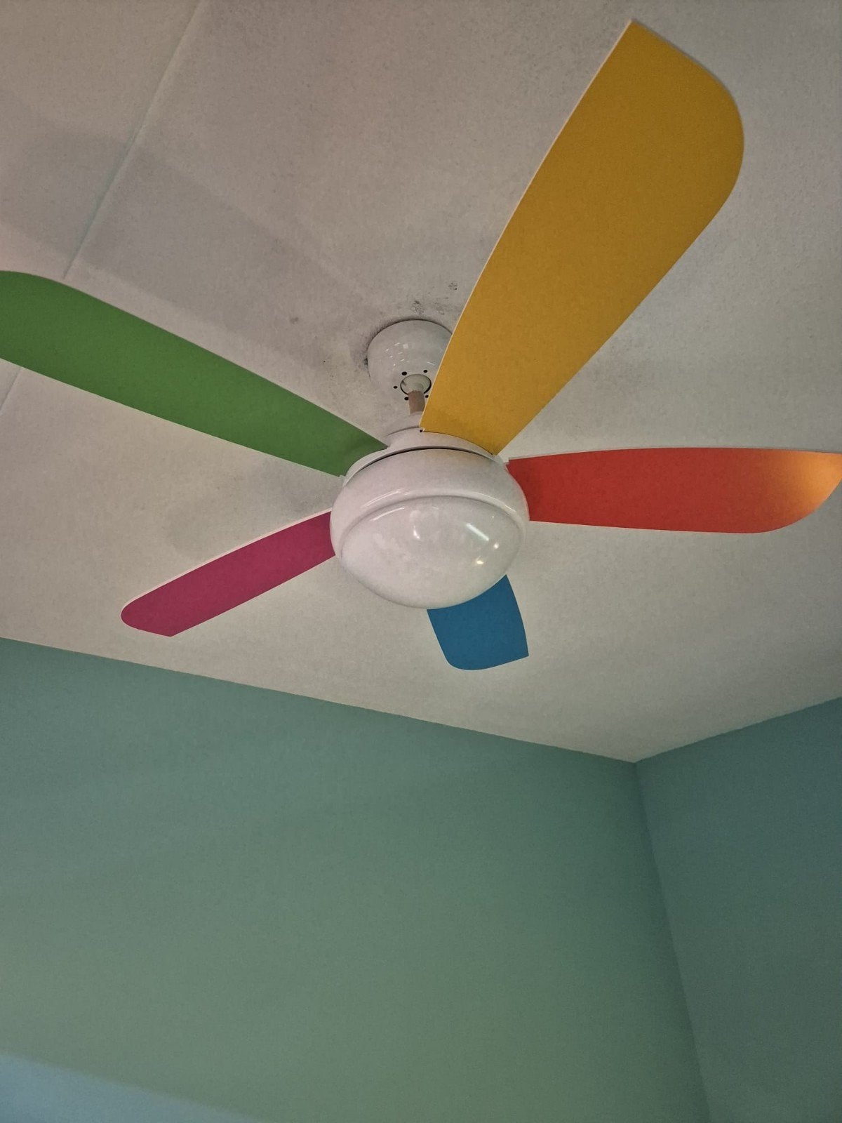 Kleurrijke Plafondventilator met Verlichting, Ophalen, Gebruikt, Plafondventilator
