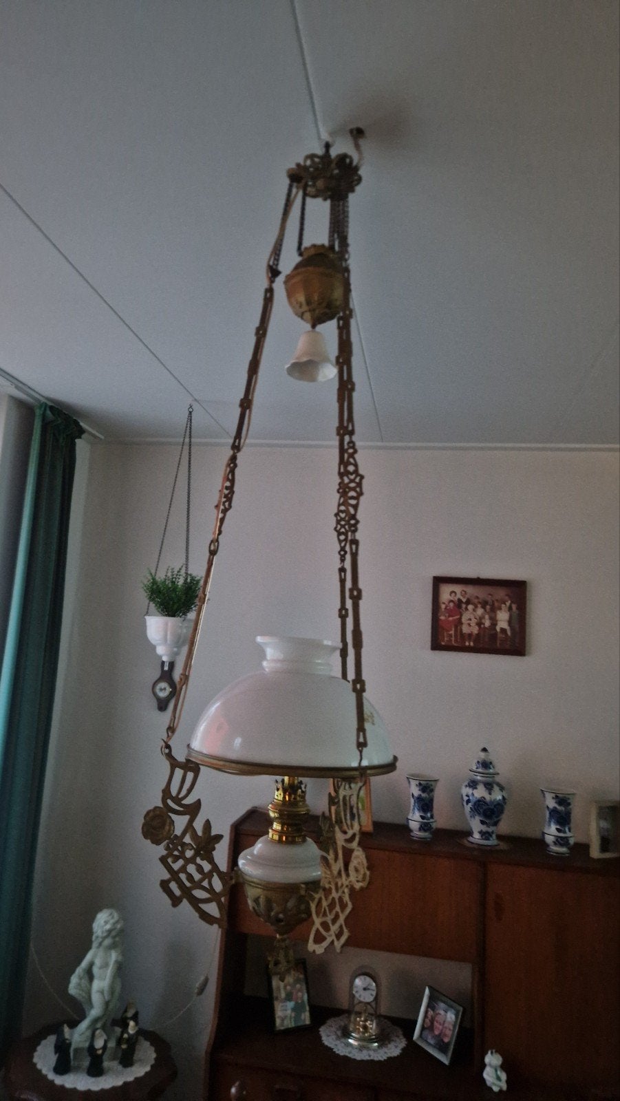 Antieke hanglamp met olielamp-stijl en decoratieve kettingen, Antiek en Kunst, Antiek | Lampen, Ophalen