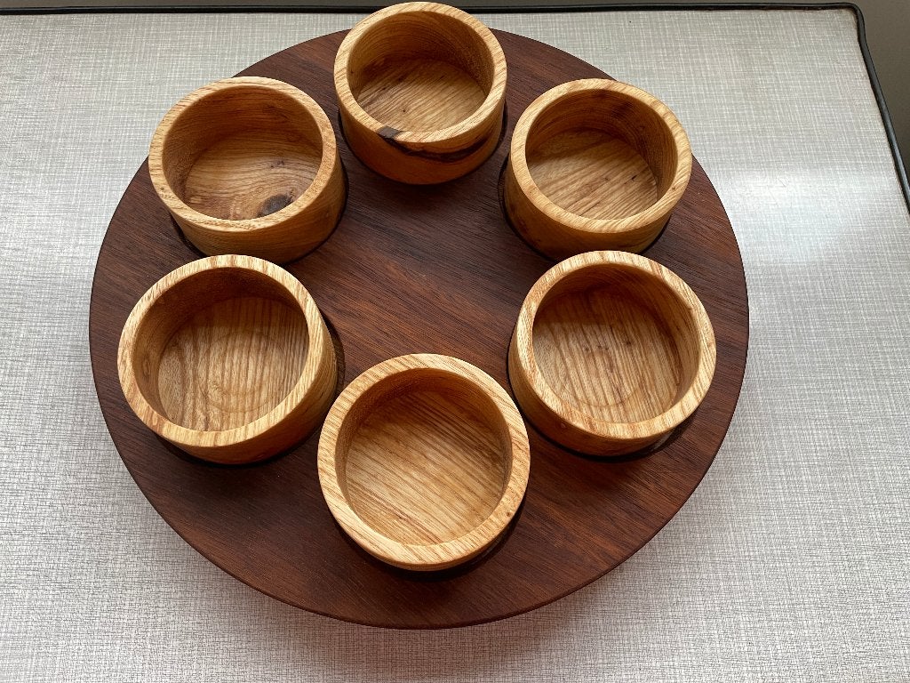 D962 Handgemaakte Houten draaiplateau zes bakjes, Overige typen, Ophalen of Verzenden, Zo goed als nieuw