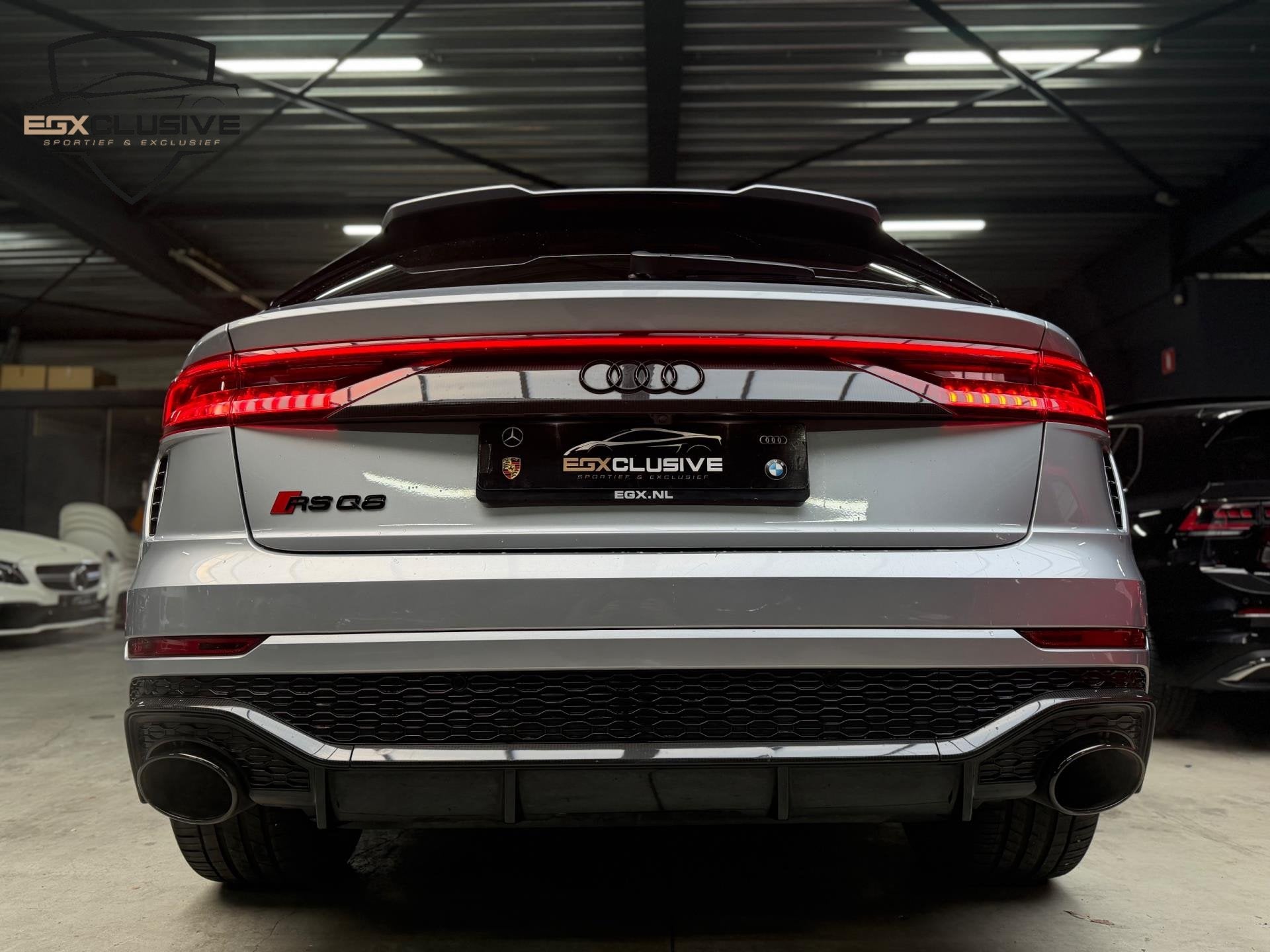 Audi RSQ8 4.0 Quattro BTW/Carbon/Ceramic/Alcantara/Blindspot, Auto's, 600 pk, Alcantara, 156 €/maand, Bedrijf