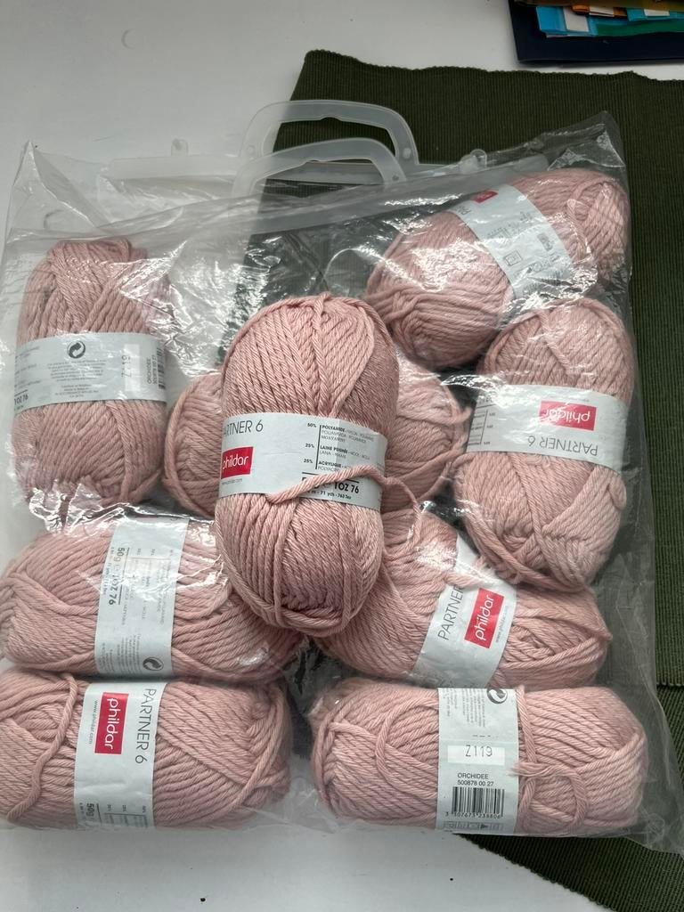 10 bollen Phildar Partner 6, Hobby en Vrije tijd, Ophalen of Verzenden, Zo goed als nieuw, Breien of Haken, Wol of Garen