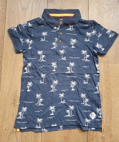 WE Donkerblauwe Polo met Palmbomen (134-140), Kinderen en Baby's, Kinderkleding | Maat 134, Gebruikt, WE, Ophalen of Verzenden