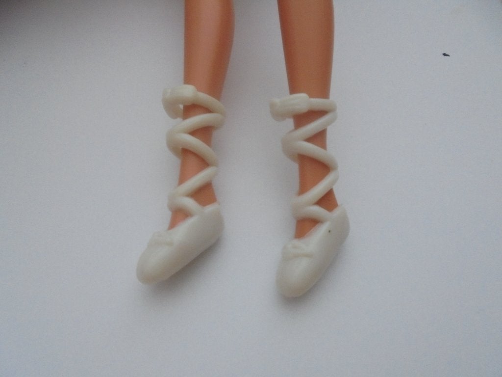 barbie ballet schoenen hoog wit nieuw, Kinderen en Baby's, Speelgoed | Poppen, Ophalen of Verzenden, Nieuw, Barbie