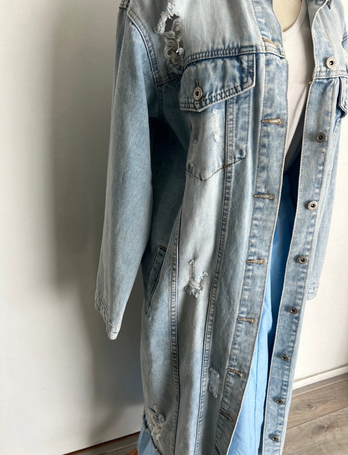 Nieuwe lange spijkerjas jack maat L, Ophalen of Verzenden, Nieuw, Blauw, W30 - W32 (confectie 38/40)