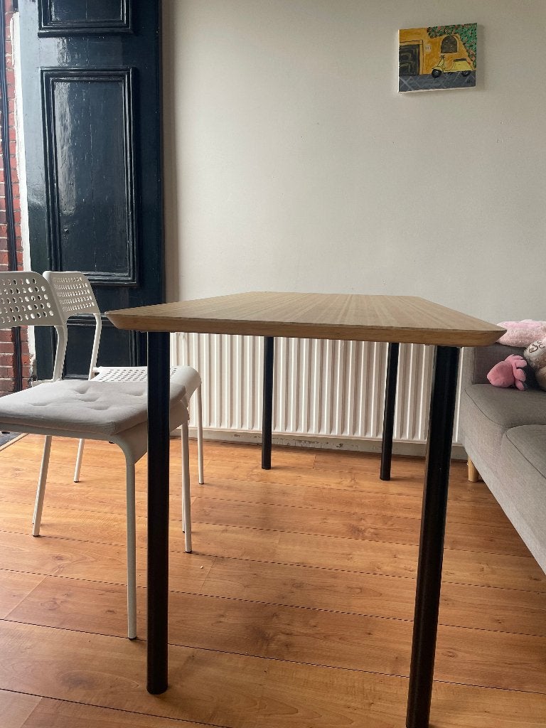 IKEA DINING TABLE, 100 tot 150 cm, Dining table, Eikenhout, Zo goed als nieuw