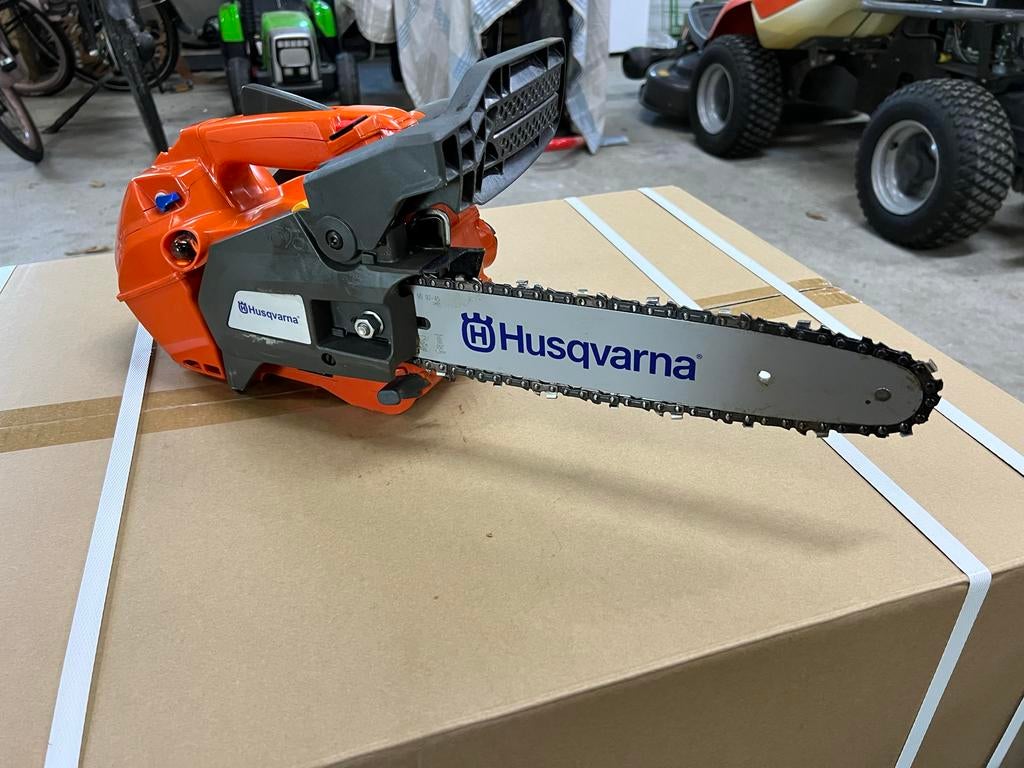 Husqvarna T435 tophandle kettingzaag - Demo model, Ophalen of Verzenden, Zo goed als nieuw