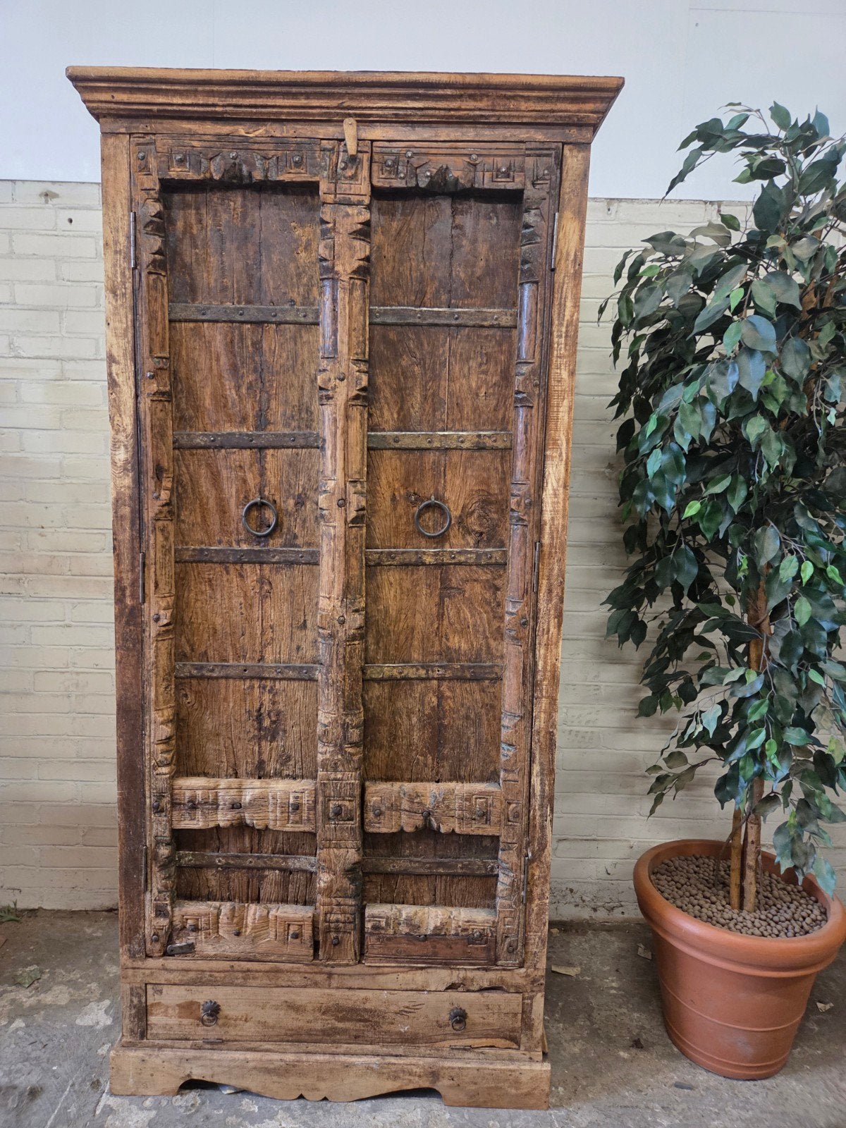 prachtige India kast ~ linnenkast ~ voorraadkast ~boekenkast, Huis en Inrichting, Kasten | Kledingkasten, Ophalen, Met deur(en)