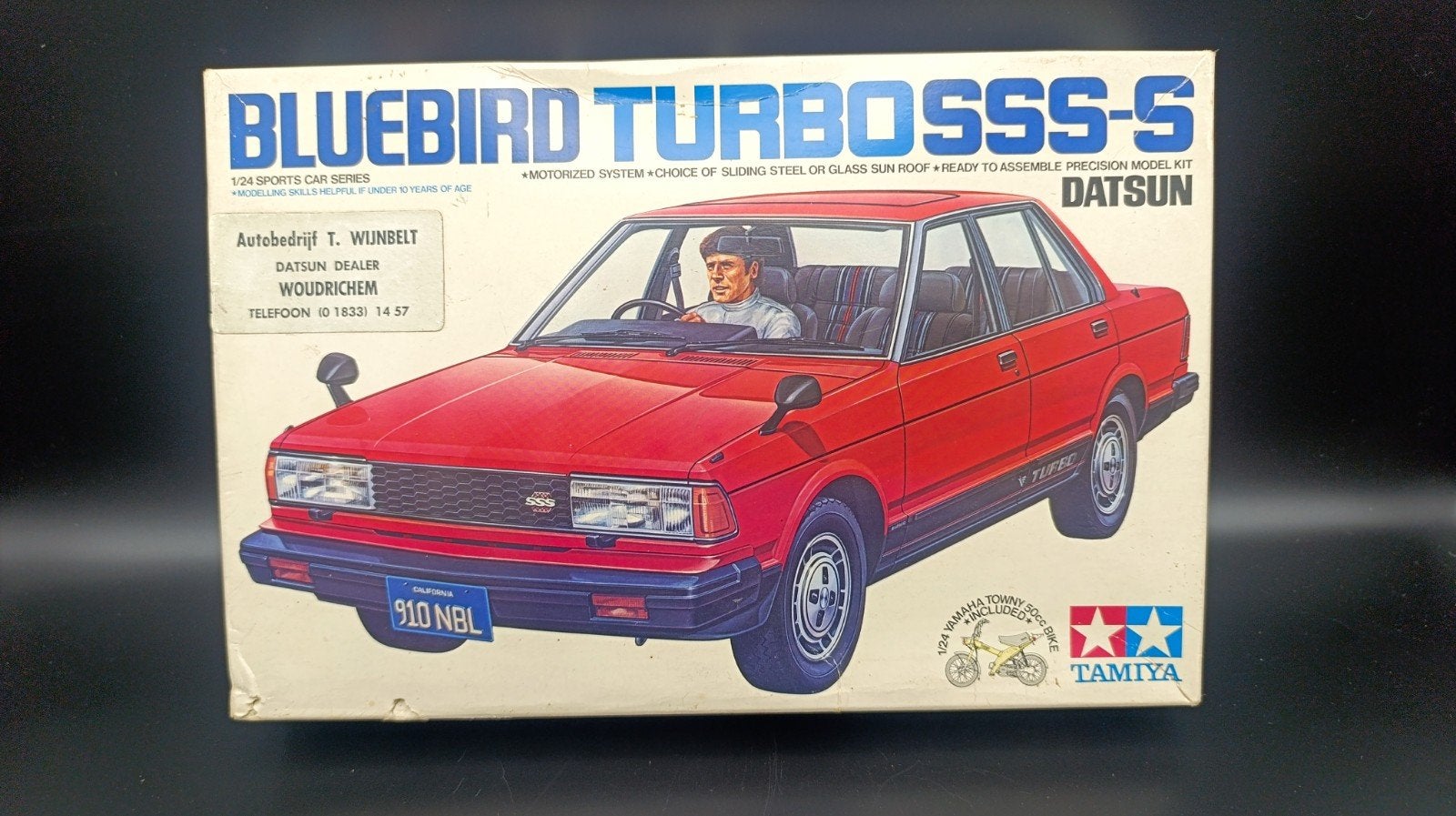 Tamiya Datsun Bluebird Turbo SSS kit. met dealer sticker!!, Ophalen of Verzenden, Zo goed als nieuw