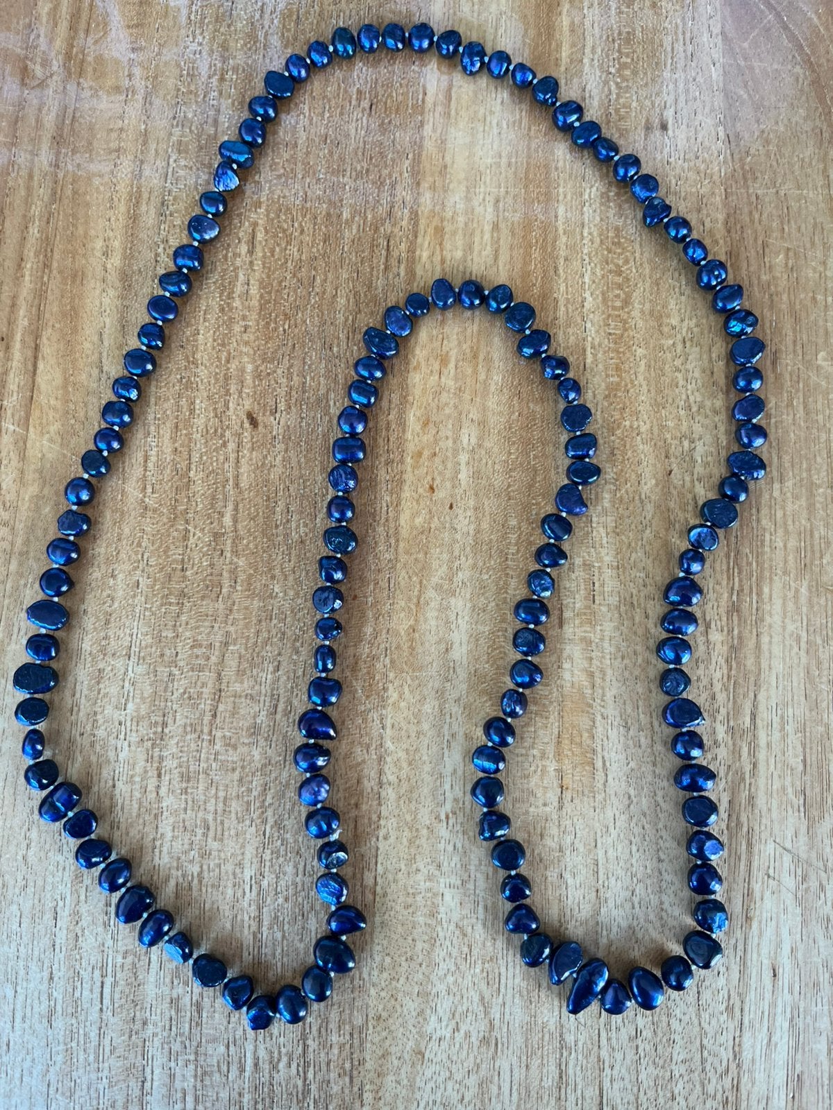 Lange blauwe parelketting, Ophalen of Verzenden, Nieuw, Blauw, Overige materialen