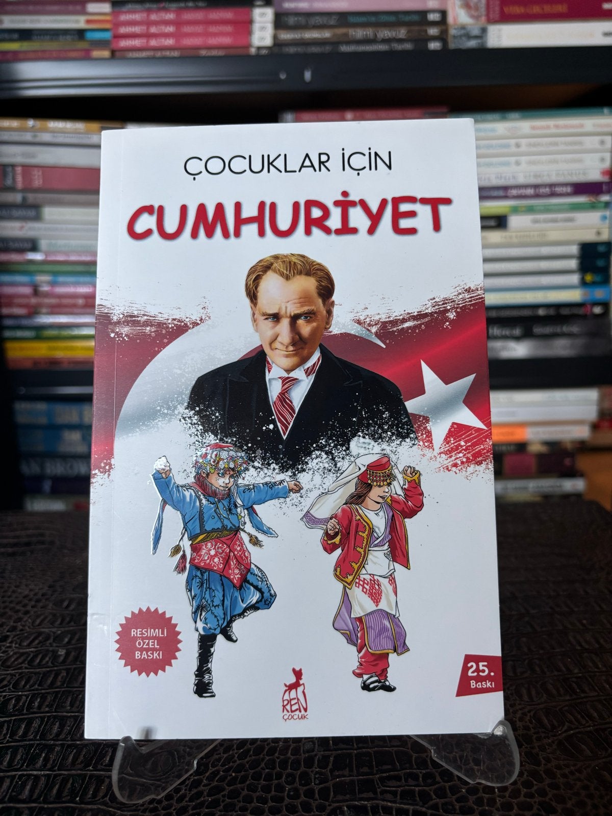 ÇOCUKLAR İÇİN CUMHURİYET - Mustafa Kemal Atatürk, Ophalen of Verzenden, Zo goed als nieuw, Non-fictie