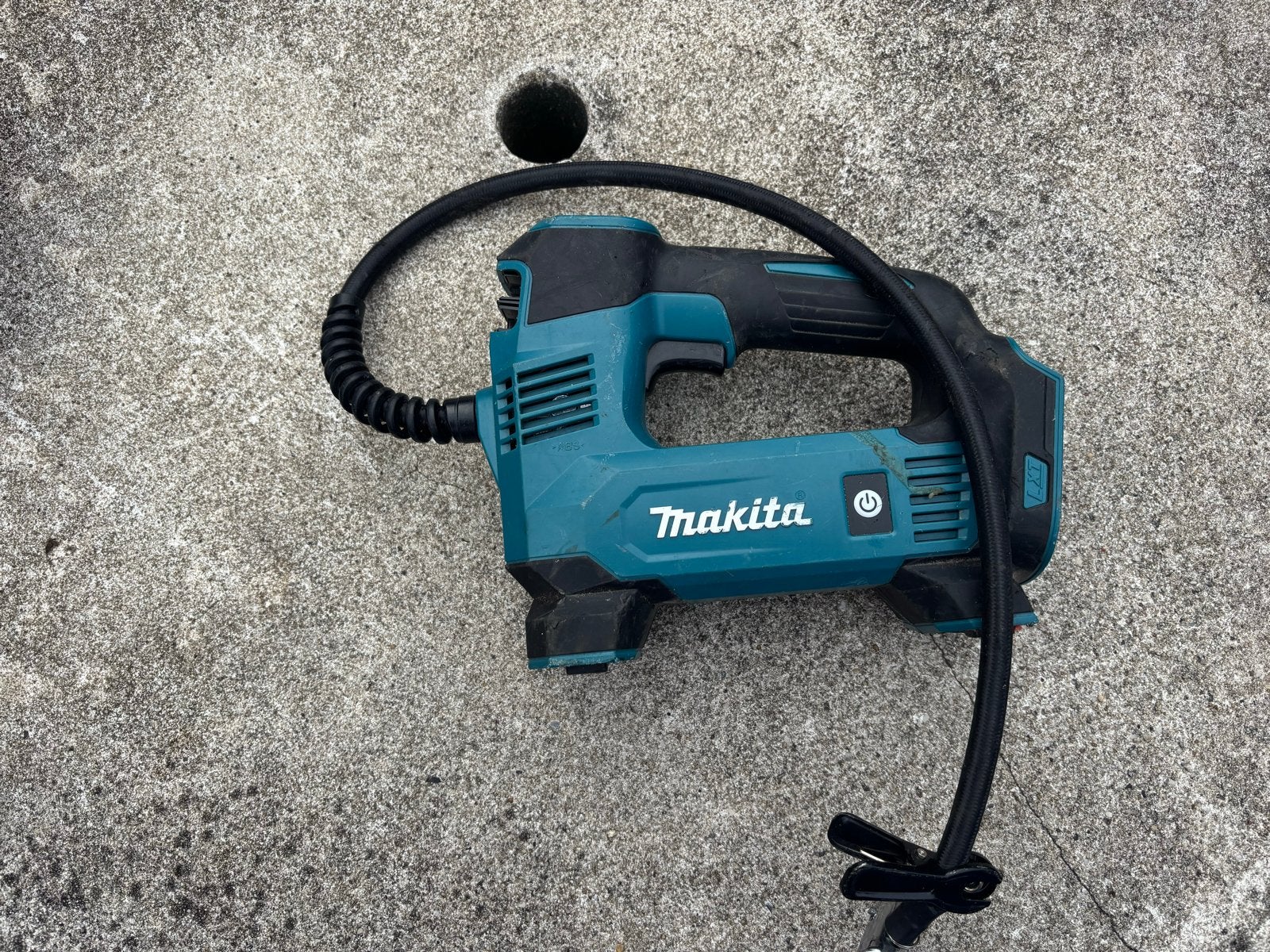 Makita accu compressor Dmp180z - Zo goed als nieuw, Ophalen of Verzenden, Zo goed als nieuw