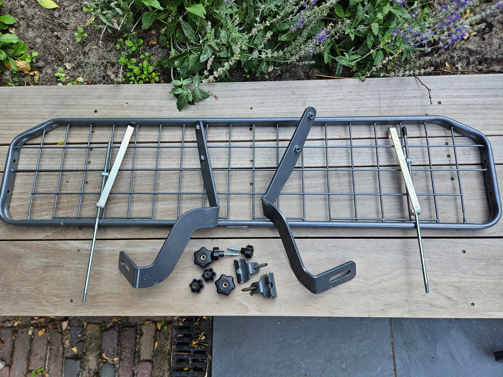 Hondenrek en scheidingsrek Nissan Ariya (gebruikt), Ophalen, Gebruikt