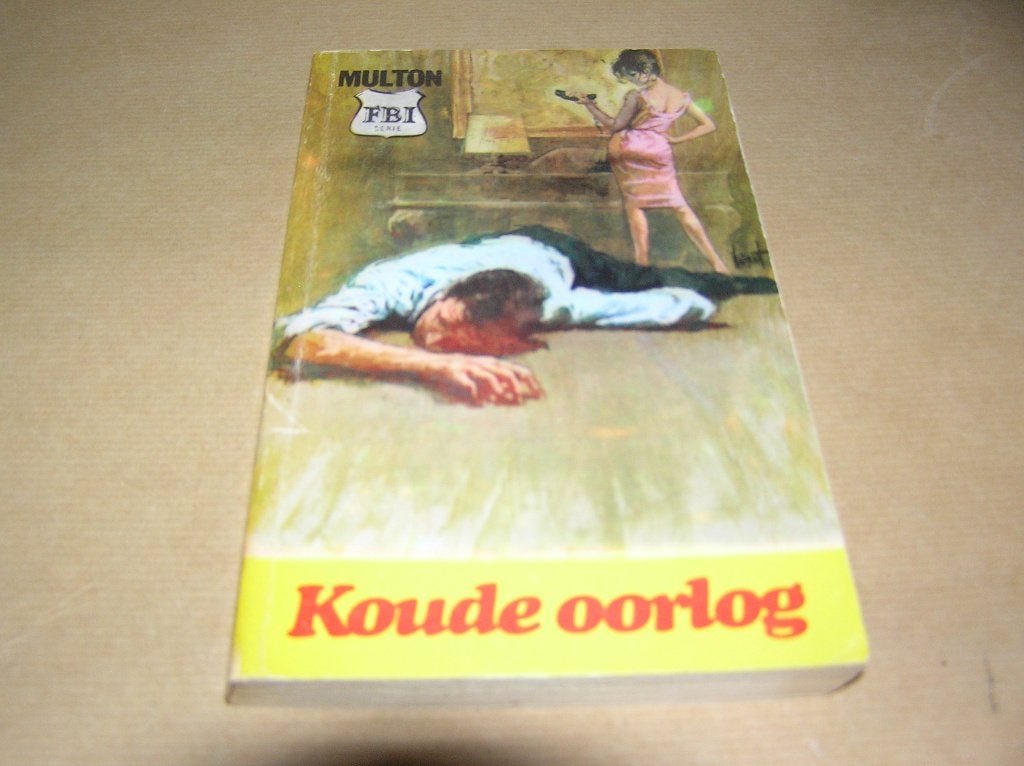 EDWARD MULTON Koude oorlog 33, Boeken, Detectives, Ophalen of Verzenden, Gelezen, EDWARD MULTON