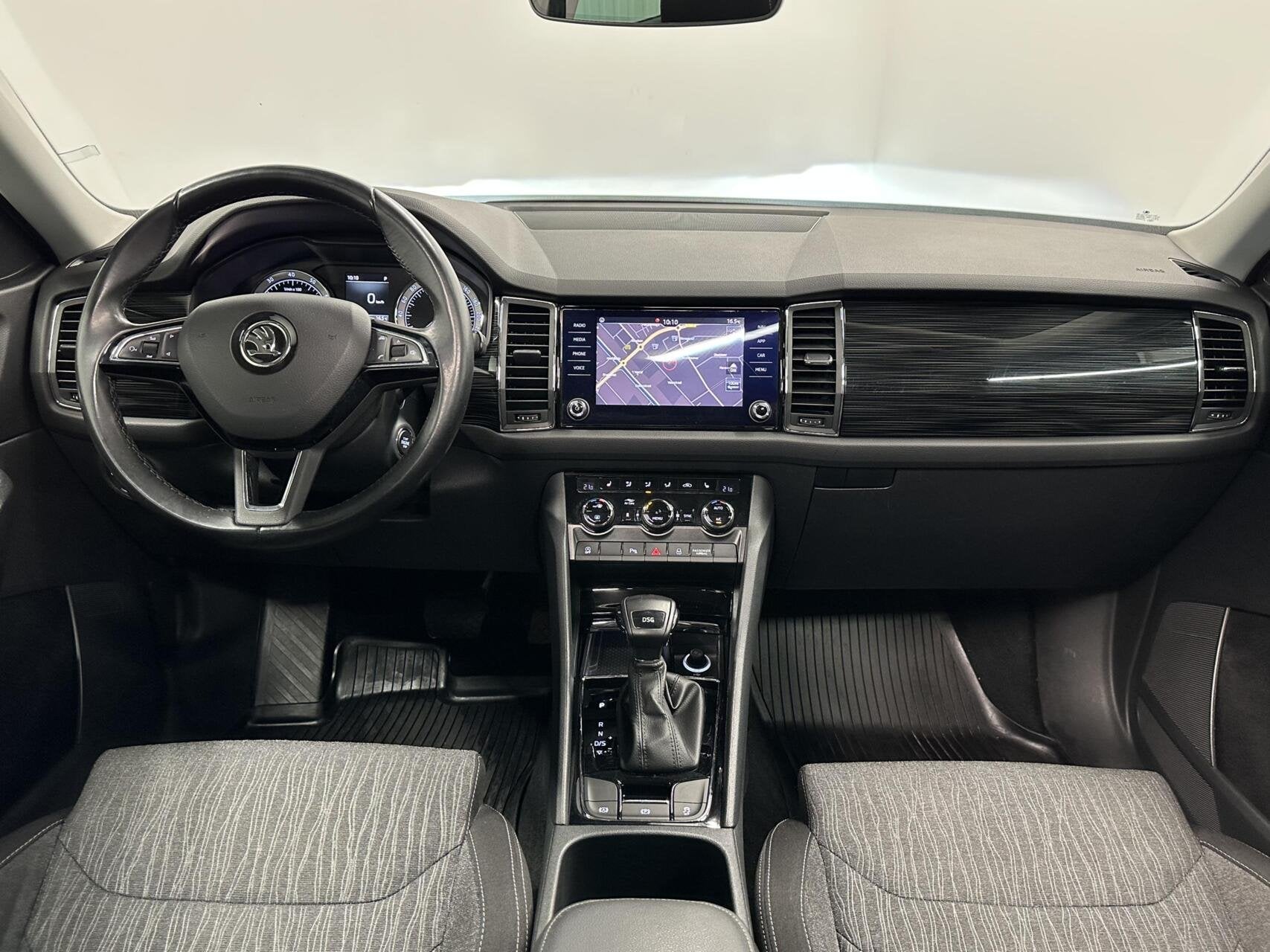 Skoda Kodiaq 1.4 TSI ACT Style PANO CAMERA TREKHAAK CRUISE L, Auto's, Stof, 4 cilinders, Wit, Kodiaq