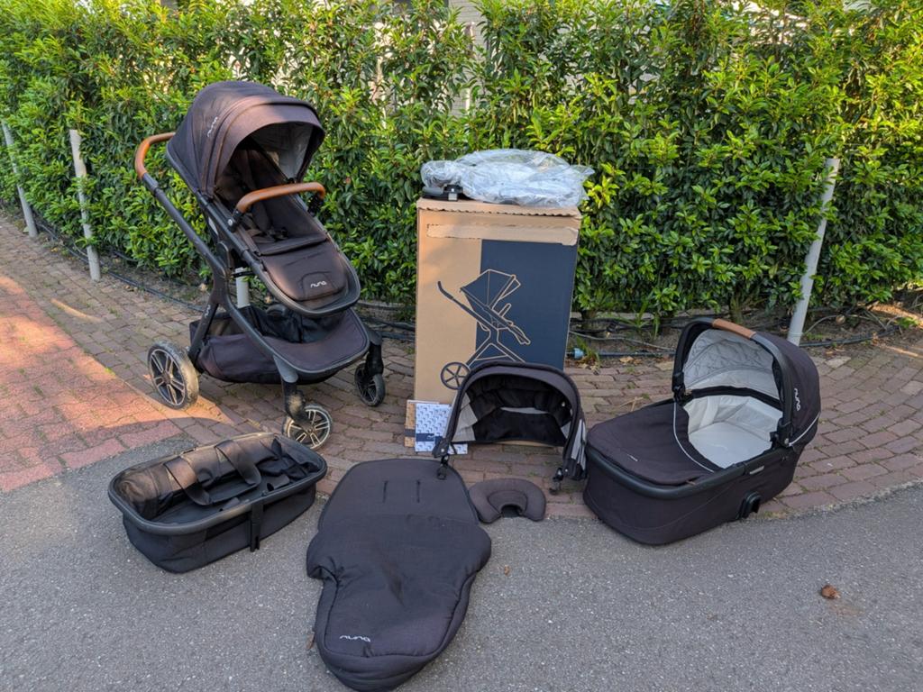 Nuna Demi Grow kinderwagen Caviar complete set, Kinderen en Baby's, Kinderwagens en Combinaties, Overige merken, Ophalen of Verzenden