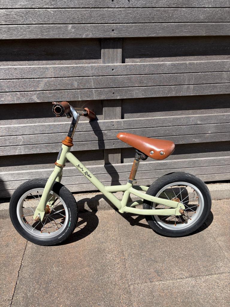Retro Rider Loopfiets Peuter/Kleuter Groen, Kinderen en Baby's, Speelgoed | Buiten | Voertuigen en Loopfietsen, Ophalen, Gebruikt