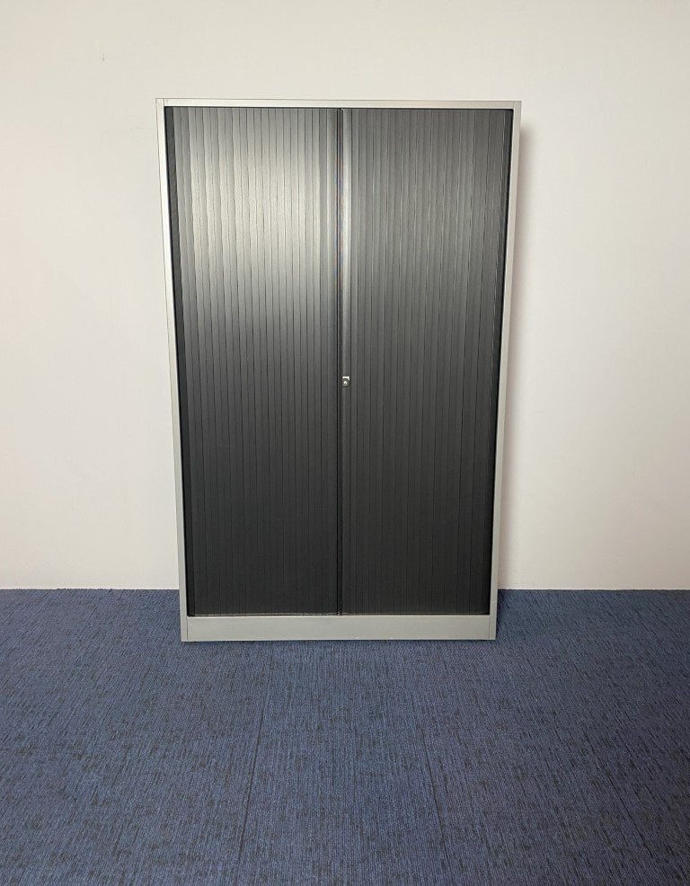 2x Roldeurkast Ahrend, aluminium/zwart, H195 x B120 x D45 cm