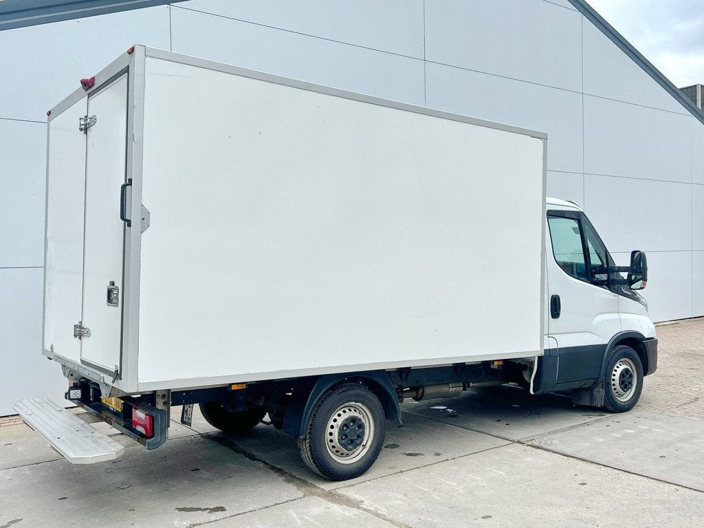 Iveco Daily 35S14 Automaat Carrier Pulsor 400 -20 Vriezen/Ko, Auto's, Automaat, Gebruikt, Iveco, Wit