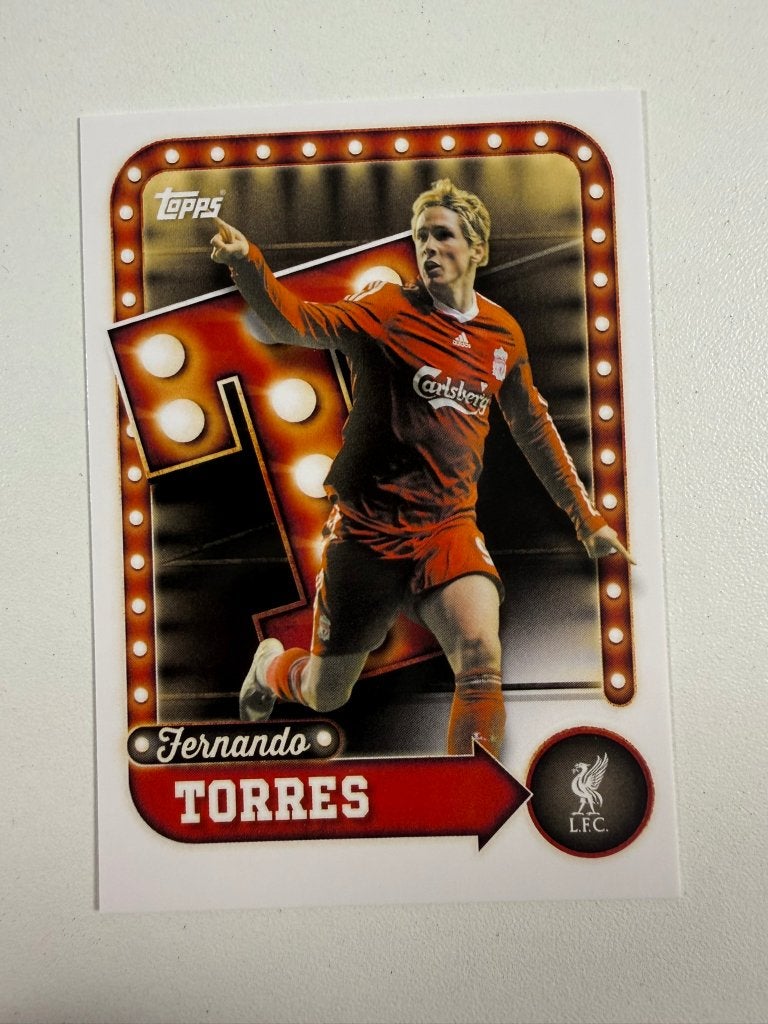 26 Fernando Torres Collector Tin Liverpool 2025-26, Ophalen of Verzenden, Nieuw, Buitenlandse clubs, Poster, Plaatje of Sticker