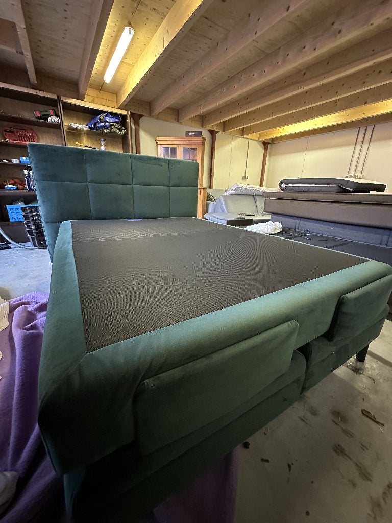 Elektrische boxspring bed – Donkergroen – Luxe hoofdbord, Ophalen, Gebruikt, Tweepersoons, 140 cm