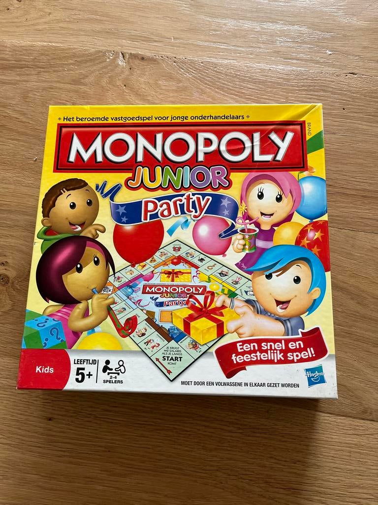 Monopoly Junior Party - Leuk bordspel voor kinderen!, Drie of vier spelers, Ophalen of Verzenden, Zo goed als nieuw